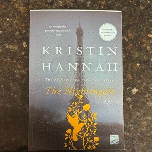 The Nightingale by Kristin Hannah Book